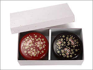 山中漆器 桜づくしボンボニエール ペア – 金沢金箔入りこんぺいとう付き★日本土産（みやげ）や記念品に！英語説明書つき